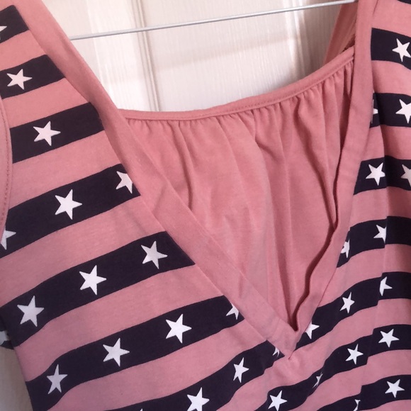 Cute pink tank top with stars ⭐️ - Picture 3 of 4